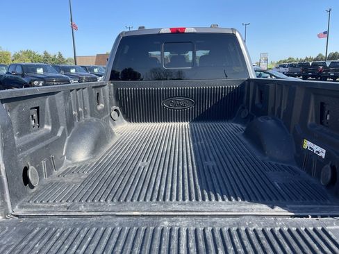 Used 2022 Ford F250 Lariat w/ Black Appearance Pkg image 7