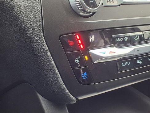 Used 2020 Ford Explorer Limited w/ Class III Trailer Tow Package image 3