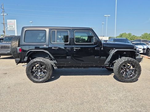 Used 2023 Jeep Wrangler Unlimited Sport AWD/4WD image 2
