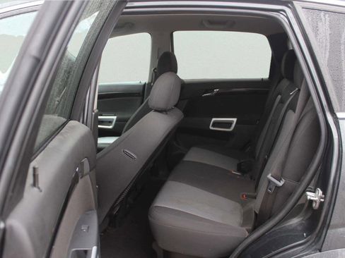 Used 2015 Chevrolet Captiva Sport LT image 7