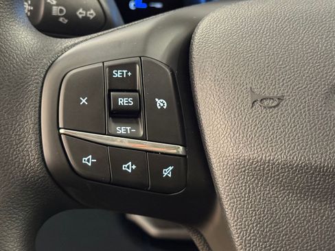 New 2025 Ford Maverick XLT image 32