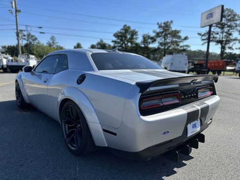 Used 2019 Dodge Challenger R/T Scat Pack RWD image 9