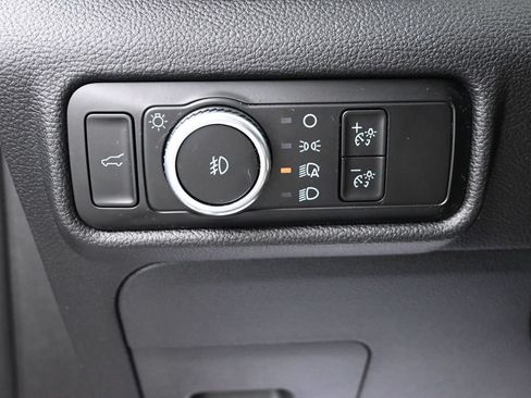 Used 2023 Ford Explorer Limited w/ Limited Technology Package AWD/4WD image 12