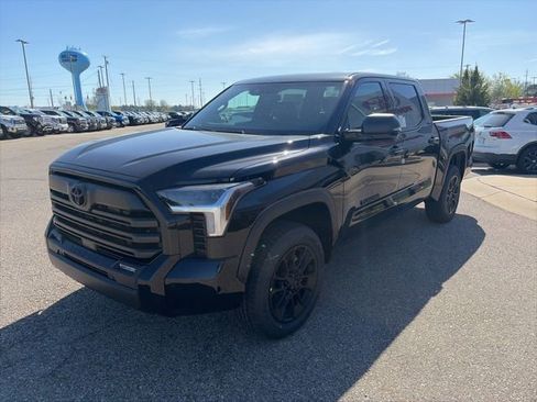 New 2026 Toyota Tundra SR5 AWD/4WD image 3