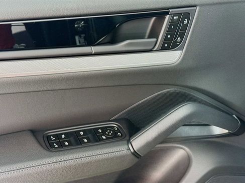 New 2026 Porsche Cayenne S image 14