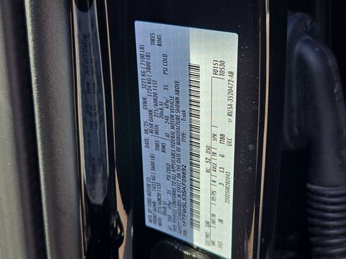 Used 2025 Ford F150 Lariat w/ Equipment Group 501A Mid AWD/4WD image 34