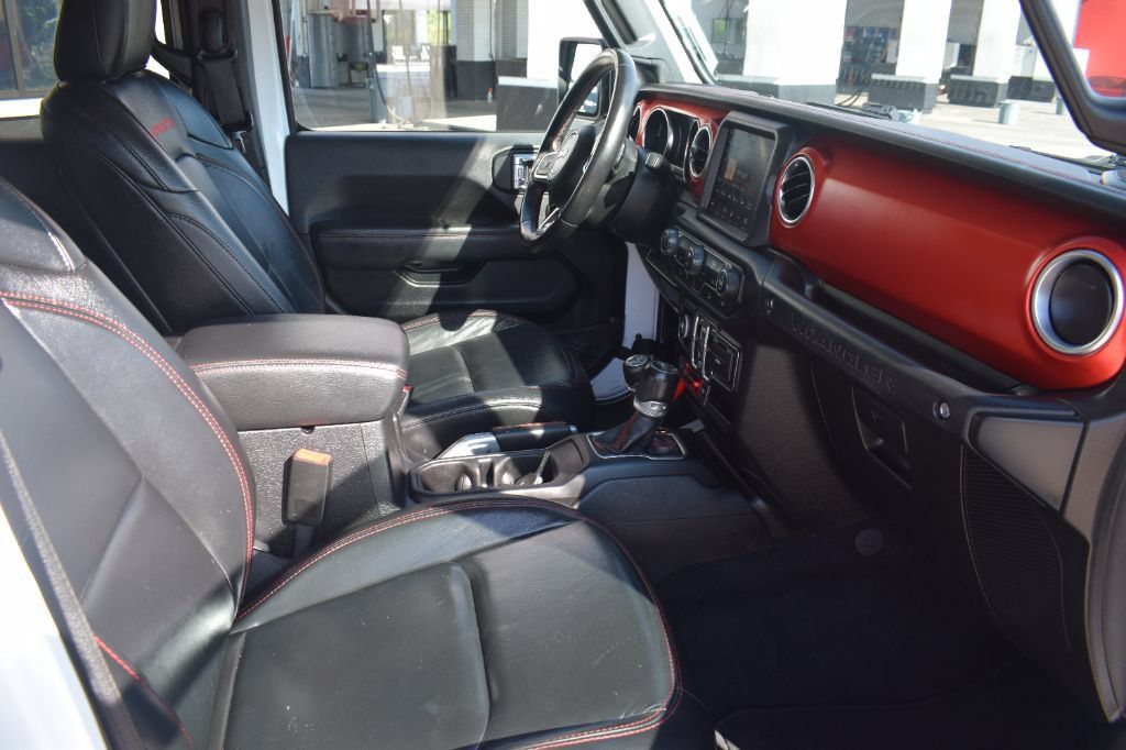 Used 2020 Jeep Wrangler Unlimited Rubicon w/ Dual Top Group AWD/4WD image 15