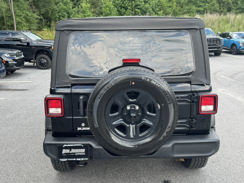 Used 2023 Jeep Wrangler Unlimited Sport AWD/4WD image 6