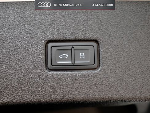 Used 2023 Audi Q8 Premium Plus AWD/4WD image 45