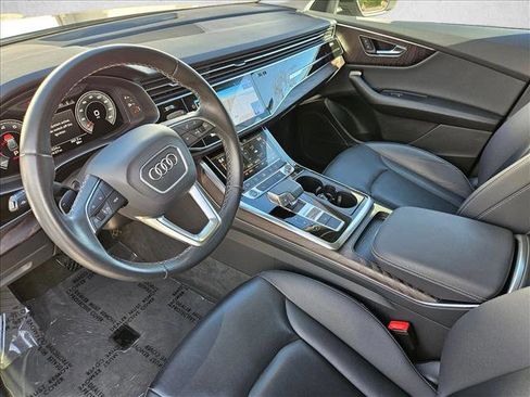 Used 2022 Audi Q8 Premium AWD/4WD image 12