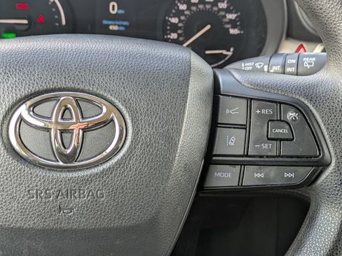 Used 2024 Toyota Sienna LE image 20