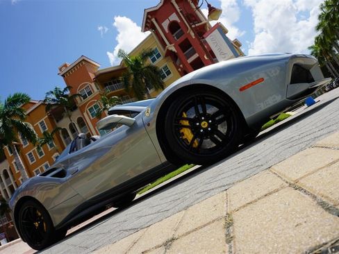 Used 2018 Ferrari 488 Spider RWD image 37