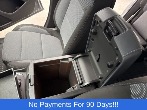 Used 2018 Chevrolet Traverse LT image 21