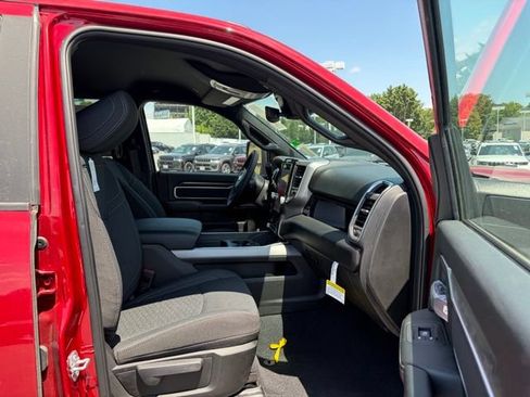 New 2026 RAM 2500 Big Horn AWD/4WD image 29