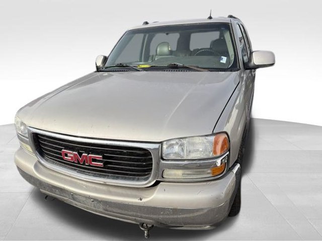 Used 2005 GMC Yukon SLT w/ SLT Preferred Equipment Group AWD/4WD image 2