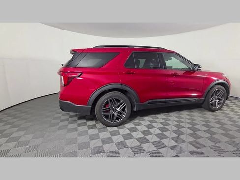 Used 2026 Ford Explorer ST-Line w/ ST-Line Street Pack RWD image 38