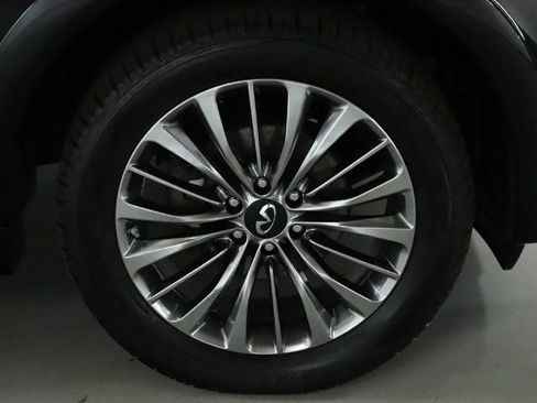 Used 2019 INFINITI QX80 Luxe w/ 22" Wheel Package AWD/4WD image 12