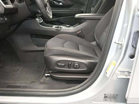 Used 2022 GMC Terrain SLE w/ Driver Convenience Package FWD image 20