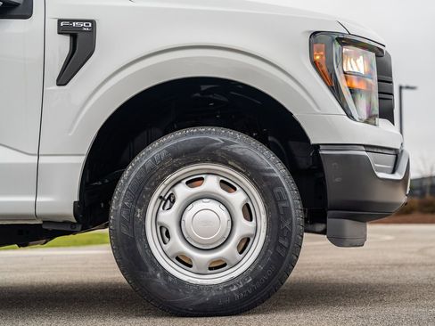 Used 2023 Ford F150 XL image 9