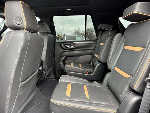 Used 2023 GMC Yukon AT4 w/ Technology Package image 9