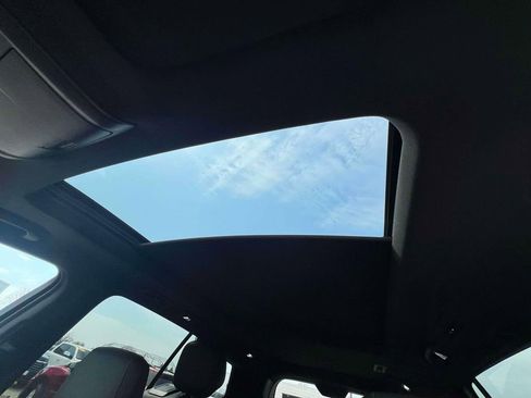 Used 2024 Cadillac XT6 Luxury image 34