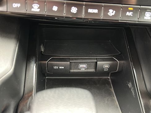 Used 2023 Kia Telluride LX AWD/4WD image 21