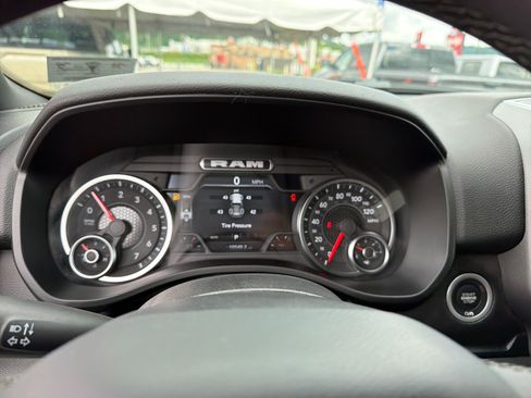 Used 2025 RAM 1500 Big Horn AWD/4WD image 17