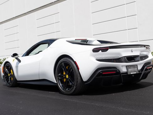 Used 2024 Ferrari 296 GTS RWD image 30