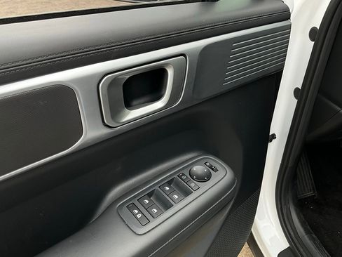 Used 2025 Hyundai Santa Fe SEL image 19