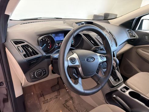 Used 2013 Ford Escape SE FWD image 4