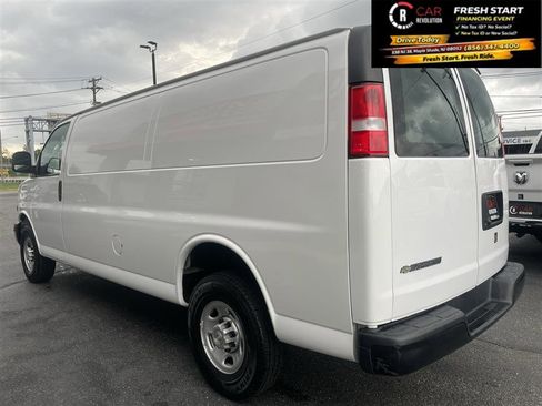 Used 2021 Chevrolet Express 2500 Extended w/ Driver Convenience Package RWD image 6