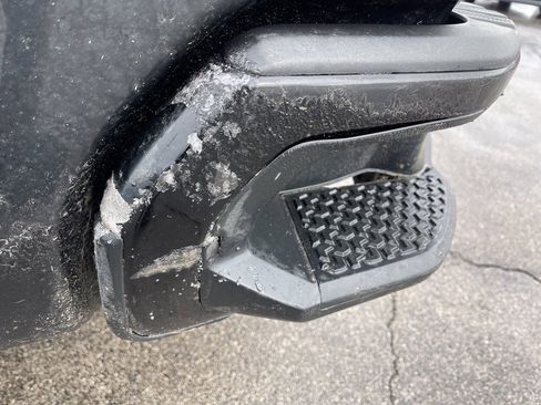 Used 2021 GMC Sierra 2500 AT4 w/ AT4 Premium Plus Package image 18