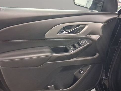 Used 2023 Chevrolet Traverse LT AWD/4WD image 22