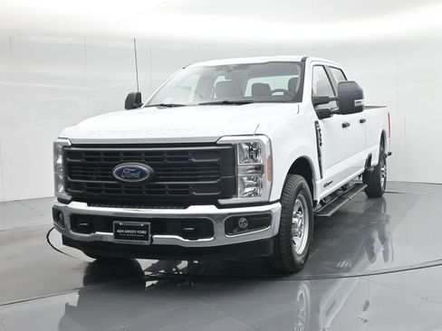 New 2026 Ford F350 XL w/ XL Chrome Package RWD image 57