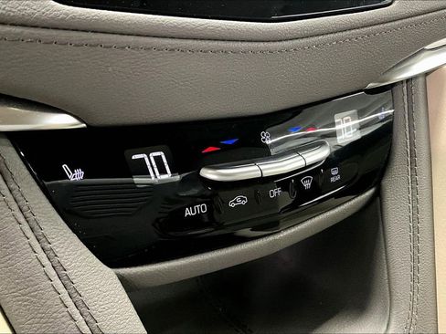 Certified 2023 Cadillac XT5 Premium Luxury w/ Technology Package AWD/4WD image 15