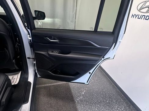 New 2025 Jeep Grand Cherokee L Altitude AWD/4WD image 21
