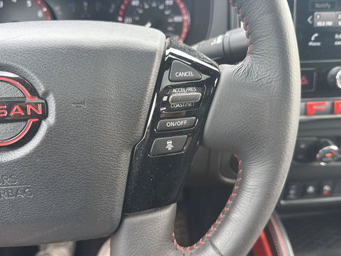 Used 2025 Nissan Frontier PRO-4X w/ Pro Premium Package AWD/4WD image 17