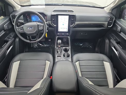 Used 2024 Ford Ranger XLT w/ Trailer Tow Package image 12