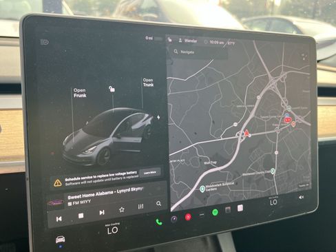 Used 2021 Tesla Model 3 Standard Range Plus RWD image 15