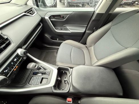 Used 2023 Toyota RAV4 LE image 29