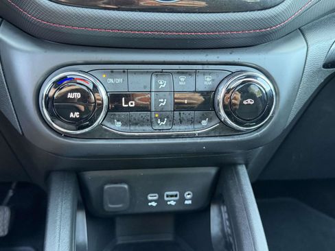 Used 2023 Chevrolet TrailBlazer RS w/ Sun and Liftgate Package AWD/4WD image 22