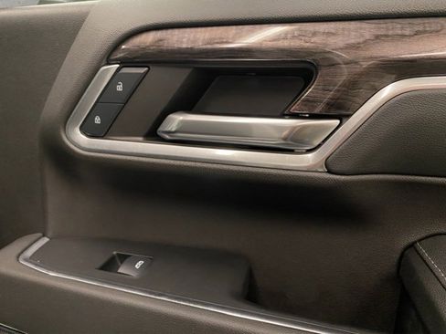 Used 2024 Chevrolet Silverado 2500 LTZ w/ LTZ Plus Package image 21