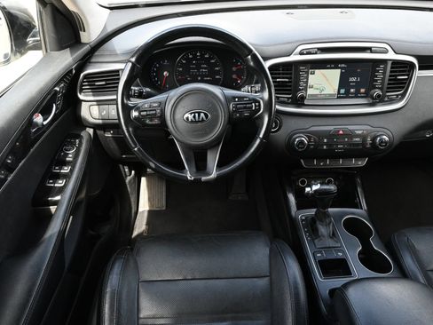 Used 2016 Kia Sorento SX FWD image 10