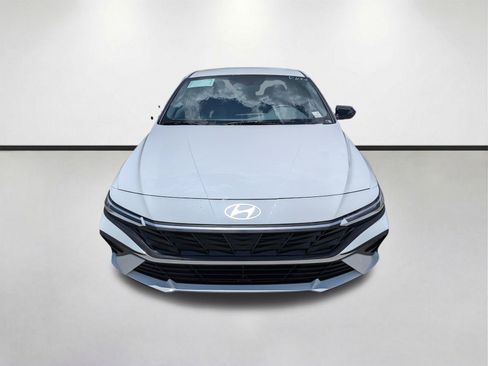 New 2026 Hyundai Elantra SE FWD image 8