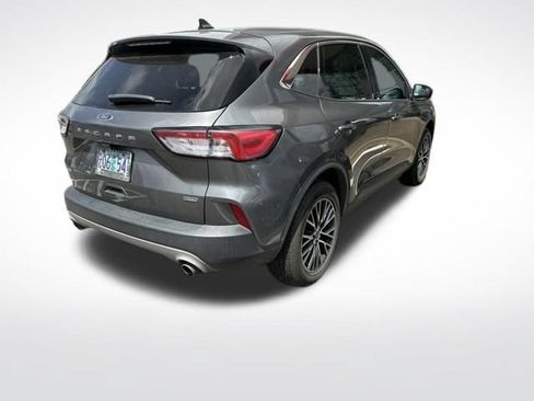 Used 2022 Ford Escape SE FWD image 2