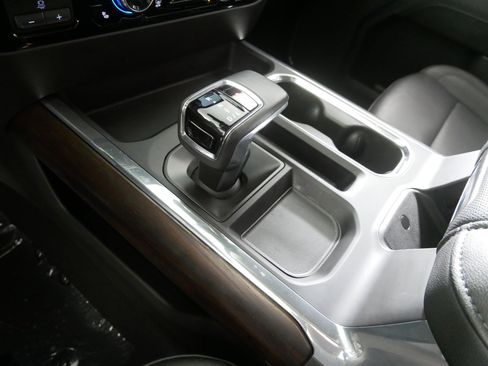 Certified 2024 GMC Sierra 1500 SLT w/ SLT Premium Plus Package image 24