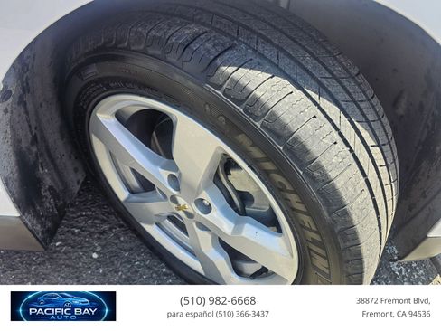 Used 2015 Chevrolet Volt w/ Enhanced Safety Package 1 FWD image 12