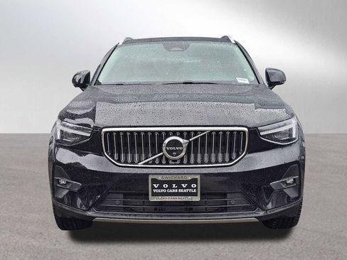 Used 2025 Volvo XC40 B5 Plus w/ Protection Package Premier image 8