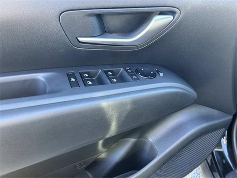 New 2026 Hyundai Tucson SE image 6