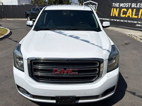 Used 2017 GMC Yukon SLT AWD/4WD image 11